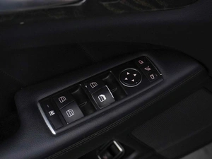 Седан Mercedes-benz CLS-класс 2015 года, 2998527 рублей, Москва