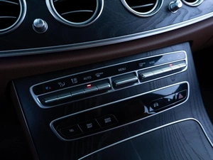 Седан Mercedes-benz E-класс 2021 года, 4499000 рублей, Саратов