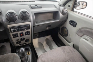 Седан Renault Logan 2007 года, 319000 рублей, Барнаул