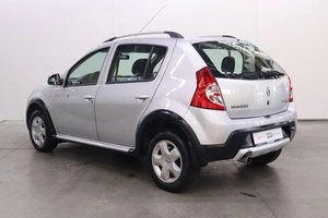 Хэтчбек Renault Sandero 2014 года, 675000 рублей, Брянск