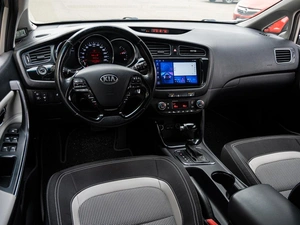 Хетчбэк Kia Ceed 2013 года, 1220000 рублей, Краснодар