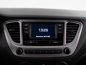 Седан Hyundai Solaris 2019 года, 1635055 рублей, Москва
