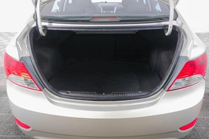 Седан Hyundai Solaris 2013 года, 869000 рублей, Кемерово