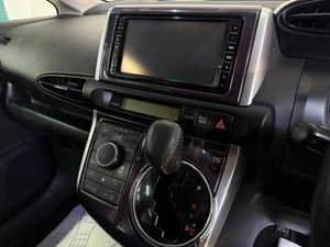 Минивэн Toyota Wish 2010 года, 1179000 рублей, Красноярск