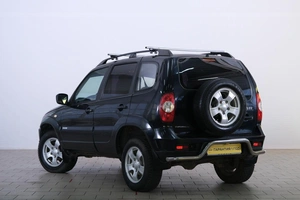Внедорожник Chevrolet Niva 2011 года, 599000 рублей, Омск