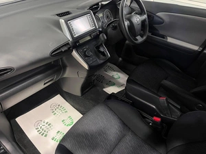 Минивэн Toyota Wish 2010 года, 1159000 рублей, Красноярск