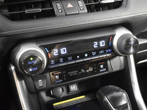 Внедорожник Toyota RAV4 2019 года, 3762900 рублей, Казань