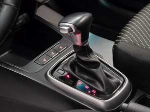 Хетчбэк Kia Rio X-Line 2019 года, 1440000 рублей, Красноярск