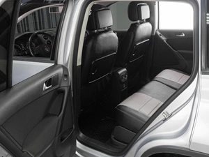 Внедорожник Volkswagen Tiguan 2012 года, 1299000 рублей, Тюмень