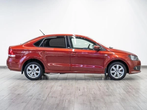 Седан Volkswagen Polo 2013 года, 879000 рублей, Саратов