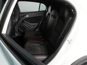 Внедорожник Mercedes-benz GLA-класс 2017 года, 2230000 рублей, Красный Пахарь