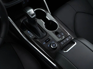 Внедорожник Toyota Highlander 2026 года, 5568888 рублей, Москва