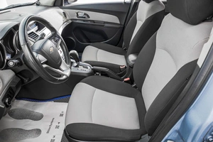 Седан Chevrolet Cruze 2011 года, 799000 рублей, Барнаул