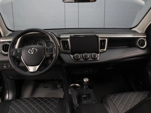 Внедорожник Toyota RAV4 2013 года, 1625000 рублей, Омск