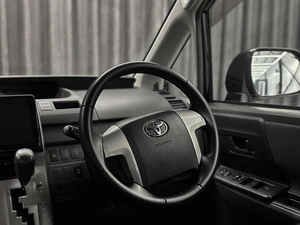 Минивэн Toyota Noah 2007 года, 1100000 рублей, Красноярск