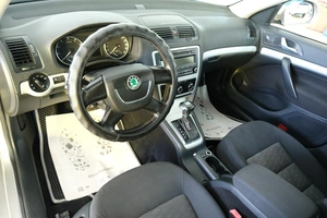 Лифтбек Skoda Octavia 2011 года, 779000 рублей, Омск