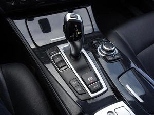 Седан BMW 5 серия 2014 года, 2049000 рублей, Саратов