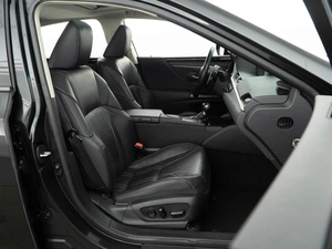 Седан Lexus ES 2020 года, 4698999 рублей, Москва