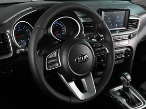 Хетчбэк Kia Ceed 2018 года, 1550000 рублей, Ростов-на-Дону