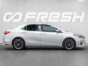 Седан Toyota Corolla 2013 года, 1129000 рублей, Сургут