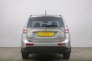 Внедорожник Mitsubishi Outlander 2013 года, 1999000 рублей, Томск