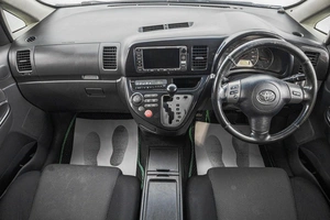 Минивэн Toyota Wish 2003 года, 599000 рублей, Барнаул