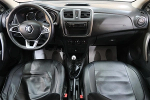 Седан Renault Logan 2020 года, 739000 рублей, Омск