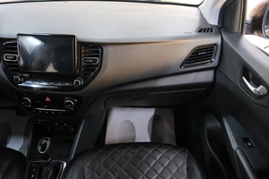 Седан Hyundai Solaris 2021 года, 1379000 рублей, Омск