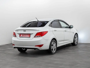 Седан Hyundai Solaris 2016 года, 1000000 рублей, Красноярск