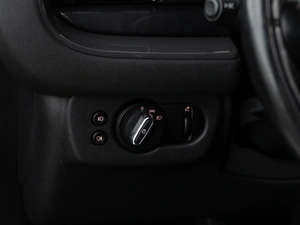 Универсал MINI Cooper Clubman 2016 года, 1398999 рублей, Москва