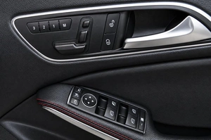 Седан Mercedes-benz CLA-класс 2015 года, 1699000 рублей, Челябинск