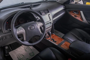 Седан Toyota Camry 2008 года, 1399000 рублей, Томск