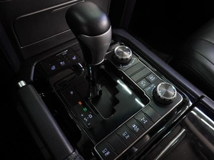 Внедорожник Toyota Land Cruiser 2015 года, 4999000 рублей, Воронеж