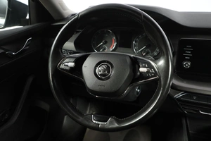 Лифтбек Skoda Octavia 2021 года, 1899000 рублей, Новосибирск
