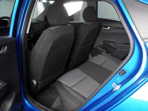 Седан Hyundai Solaris 2021 года, 1819000 рублей, Красный Пахарь