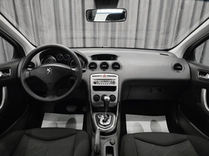 Хетчбэк Peugeot 308 2010 года, 520000 рублей, Красноярск