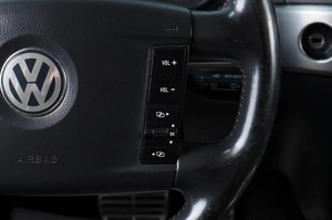 Внедорожник Volkswagen Touareg 2007 года, 1399000 рублей, Челябинск
