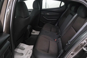 Хетчбэк Mazda 3 2019 года, 1769000 рублей, Красноярск