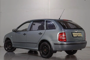 Универсал Skoda Fabia 2003 года, 419000 рублей, Челябинск