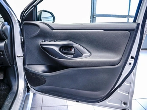 Хетчбэк Toyota Yaris 2021 года, 1150000 рублей, Красноярск