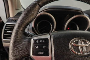Внедорожник Toyota Land Cruiser Prado 2016 года, 4129000 рублей, Челябинск