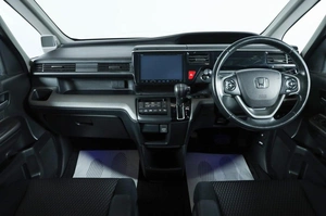 Минивэн Honda Stepwgn Spada 2015 года, 1789000 рублей, Новосибирск