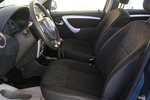 Хетчбэк Renault Sandero 2011 года, 599000 рублей, Омск