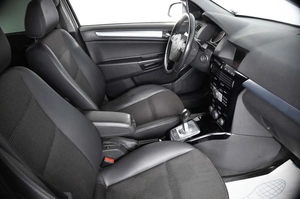 Хетчбэк Opel Astra 2011 года, 759000 рублей, Пермь