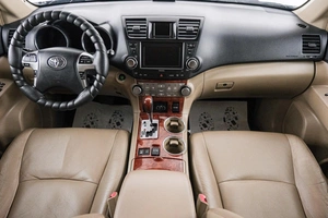 Внедорожник Toyota Highlander 2010 года, 2199000 рублей, Красноярск