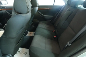 Седан Toyota Avensis 2007 года, 799000 рублей, Омск