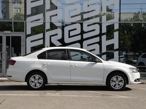 Седан Volkswagen Jetta 2014 года, 975500 рублей, Волгоград