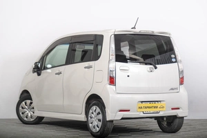 Минивэн Daihatsu Move 2011 года, 599000 рублей, Томск