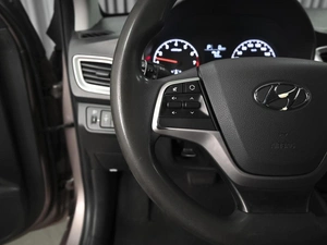 Седан Hyundai Solaris 2019 года, 1345000 рублей, Ставрополь