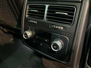 Внедорожник Volkswagen Touareg 2016 года, 3149000 рублей, Красноярск